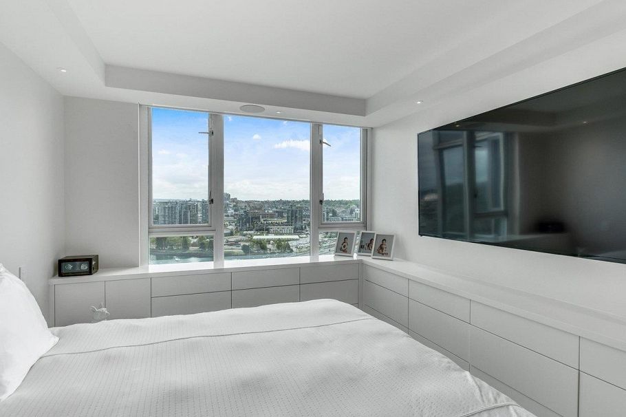 2105 1033 Marinaside Crescent Vancouver, BC - 23