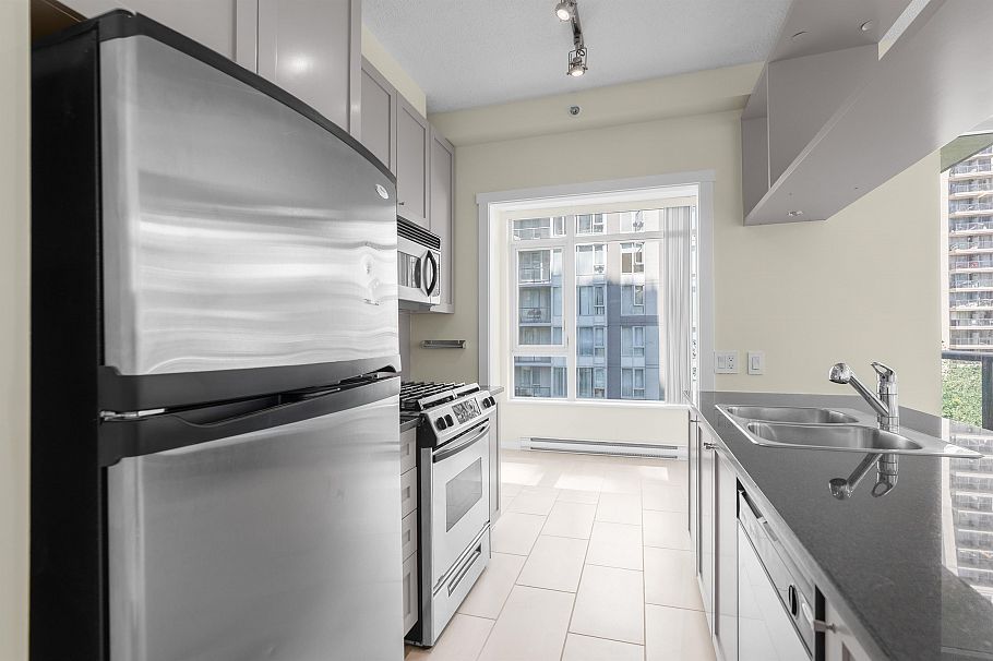 1001 Homer Street Vancouver, BC - 7