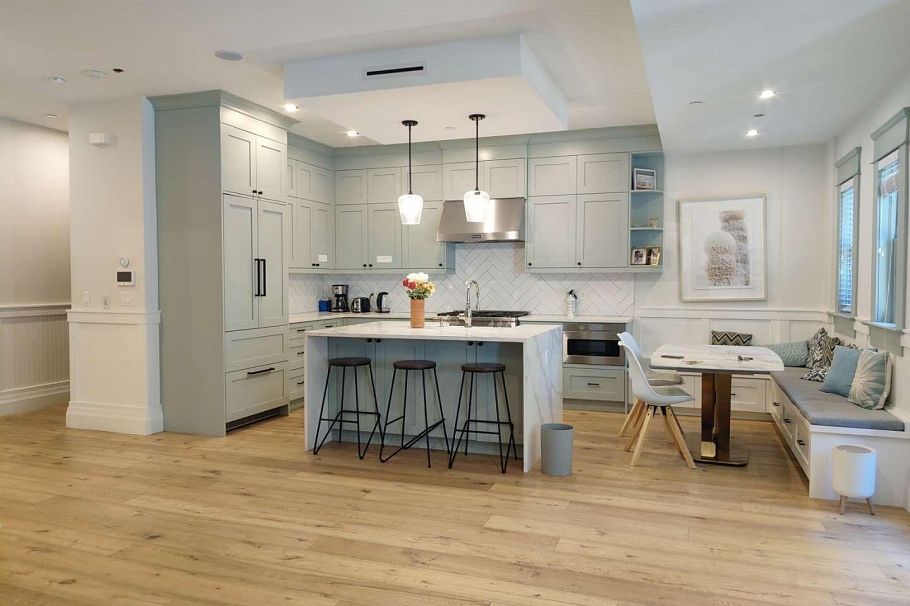 3 1150 Comox Street Vancouver, BC - 4