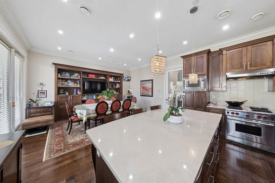 2911 W 35th Avenue Vancouver, BC - 8