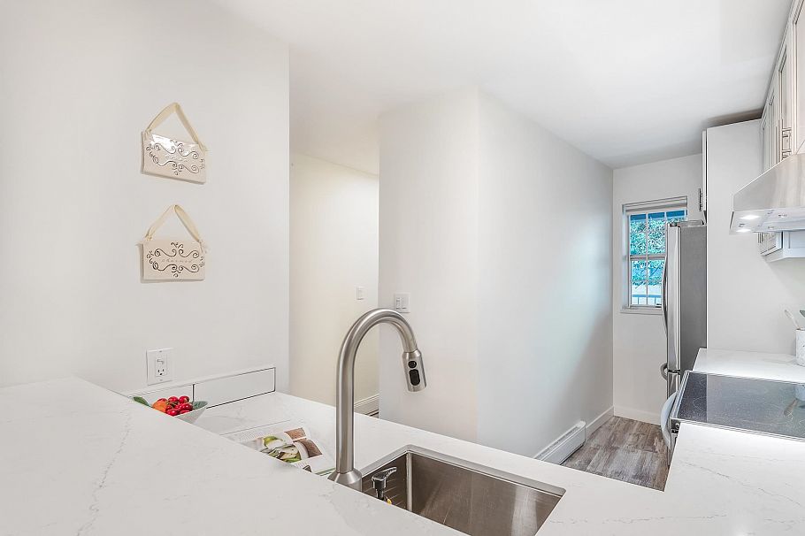 206 1399 Barclay Street Vancouver, BC - 7
