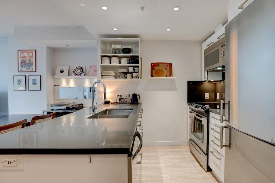 201 983 E Hastings Street Vancouver, BC - 12