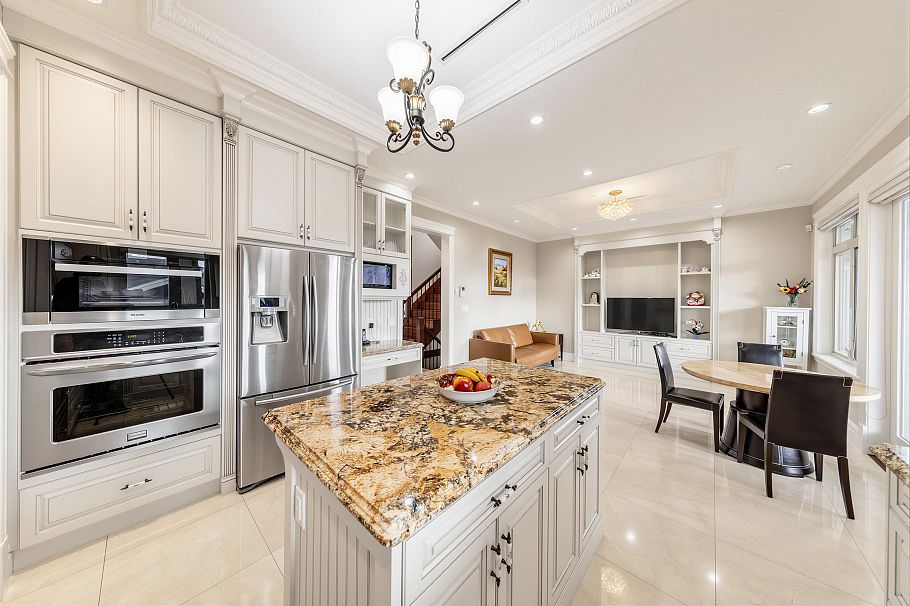 172 W 46th Avenue Vancouver, BC - 13