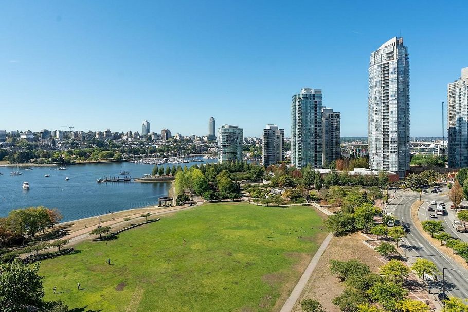 15C 199 Drake Street Vancouver, BC - 11