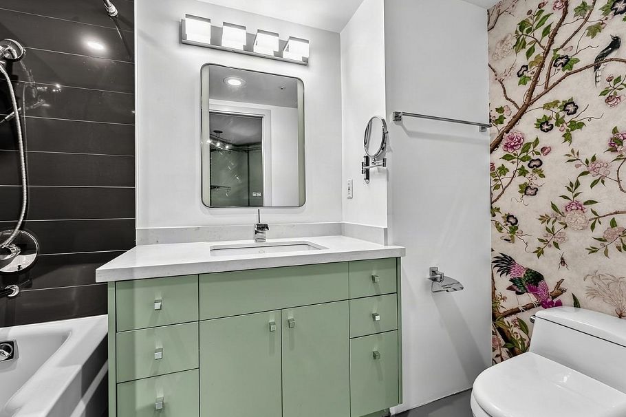 15C 199 Drake Street Vancouver, BC - 24