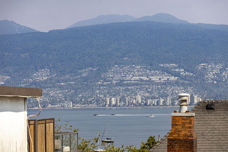 307 2335 York Avenue Vancouver, BC - 20