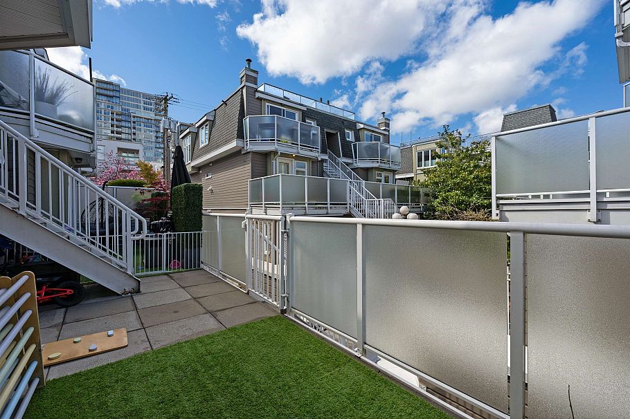 2251 Heather Street Vancouver, BC - 32