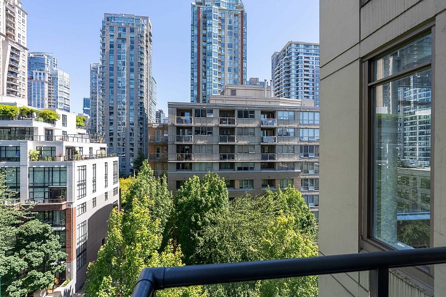 1001 Homer Street Vancouver, BC - 22