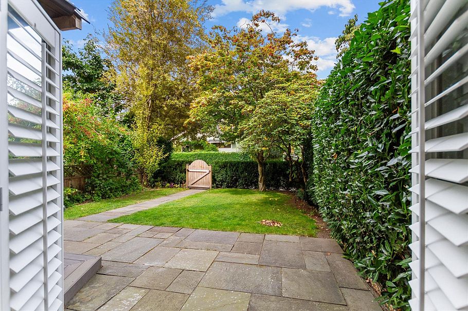3488 W 3rd Avenue Vancouver, BC - 7