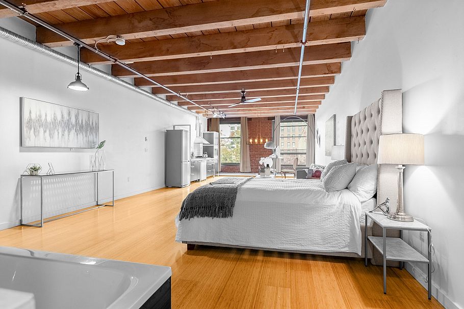 315 55 E Cordova Street Vancouver, BC - 5