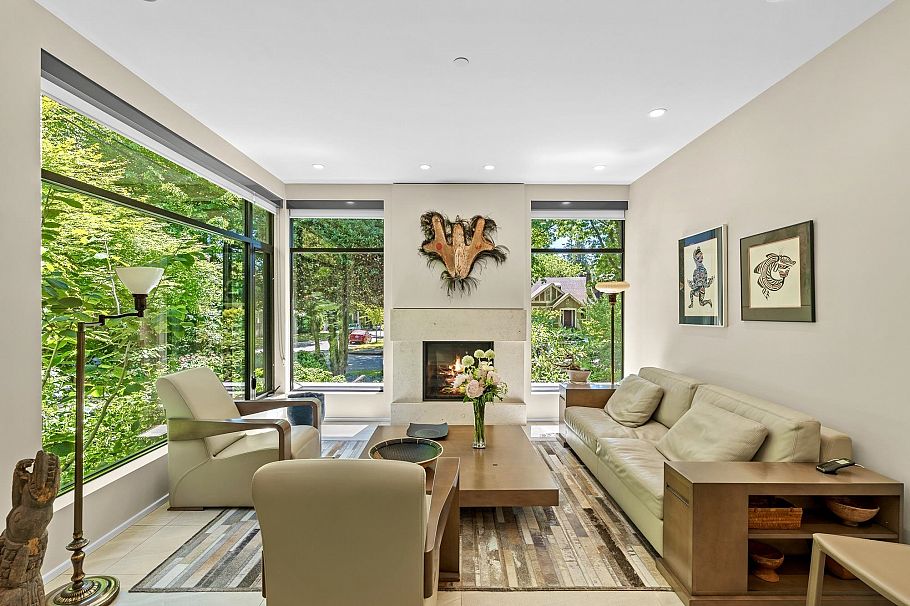 4001 W 32nd Avenue Vancouver, BC - 3