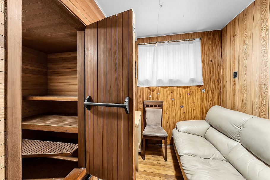 6987 Balmoral Street Vancouver, BC - 24