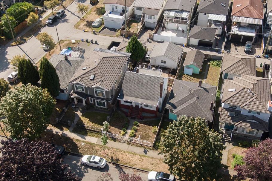 380 E 58th Avenue Vancouver, BC - 29