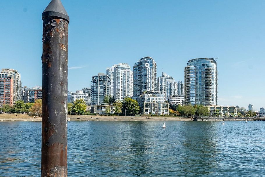 15C 199 Drake Street Vancouver, BC - 35