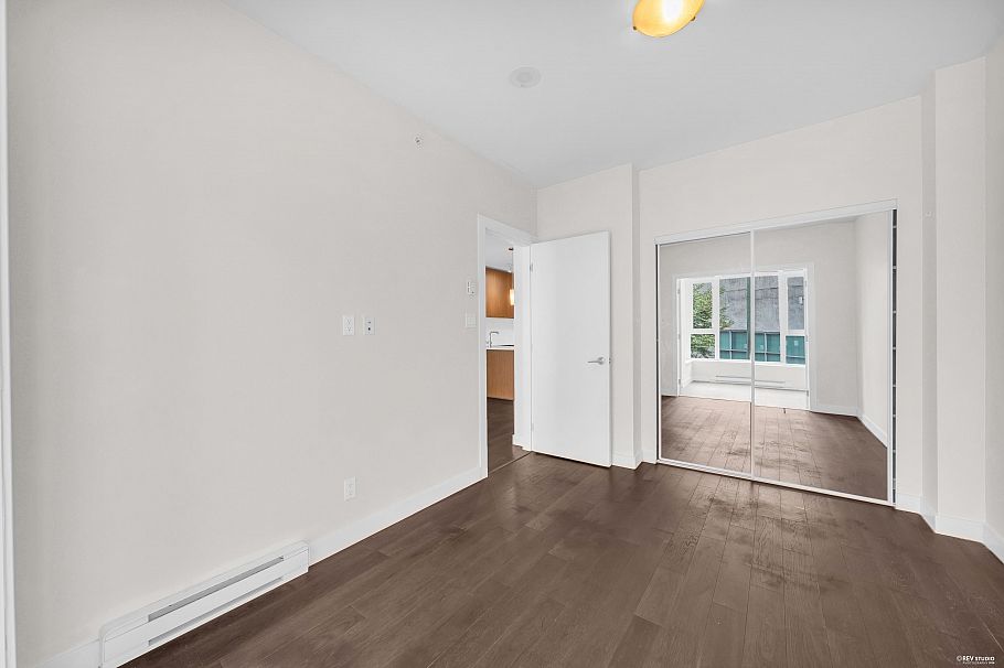208 2321 Scotia Street Vancouver, BC - 20