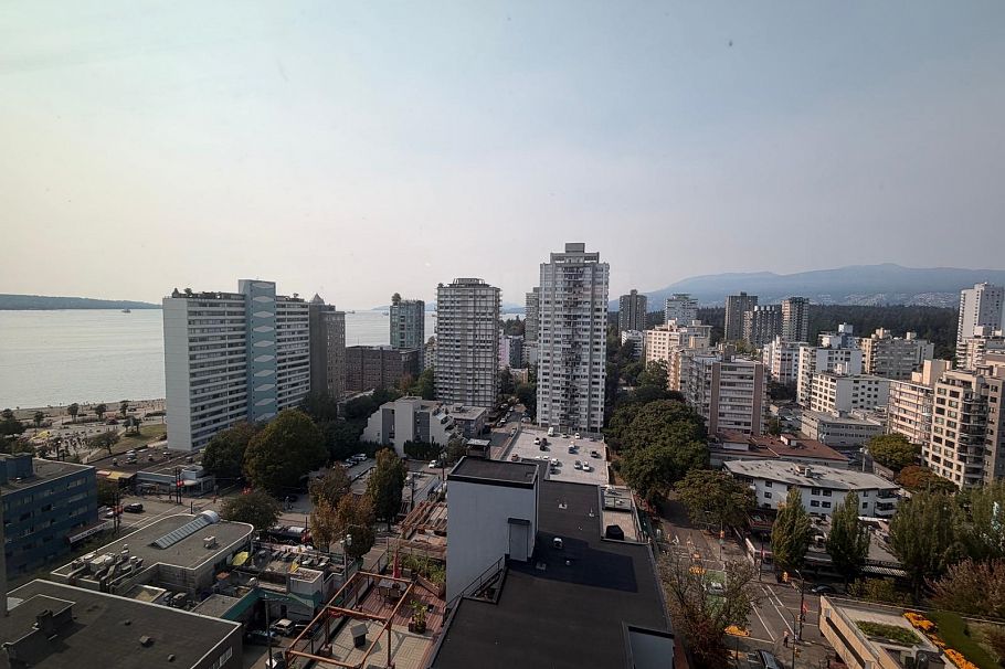 1803 1740 Comox Street Vancouver, BC - 17