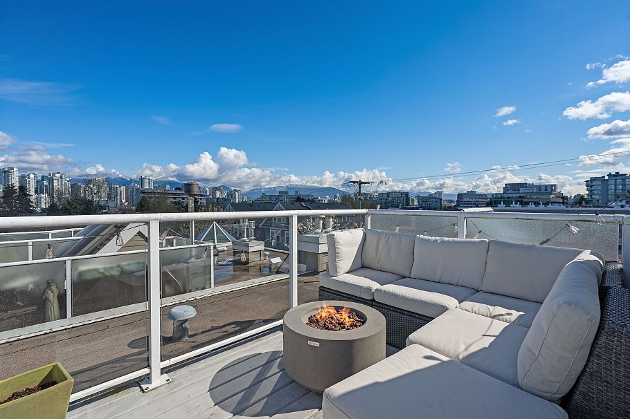 2251 Heather Street Vancouver, BC - 2