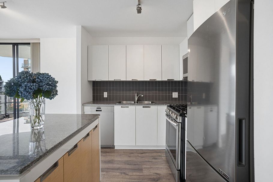 903 151 W 2nd Street North Vancouver, BC - 13