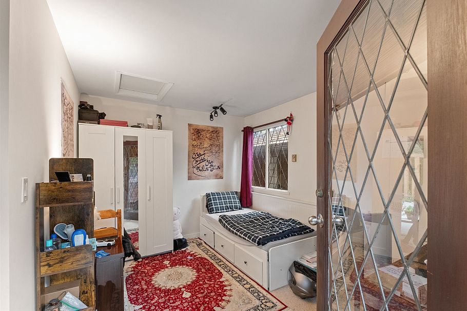 886 E 29th Street North Vancouver, BC - 19