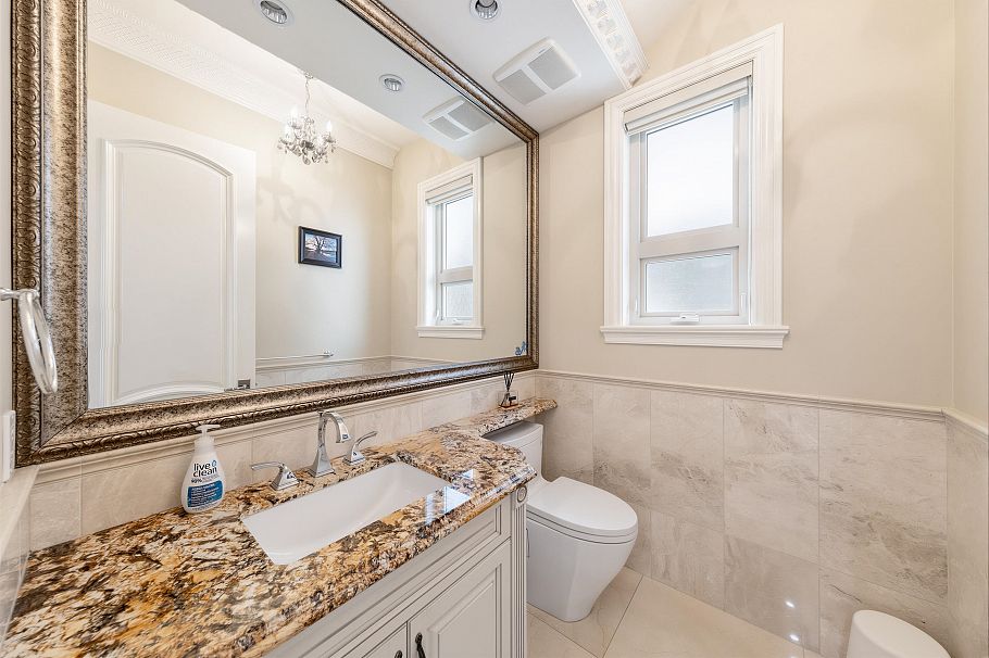 172 W 46th Avenue Vancouver, BC - 37