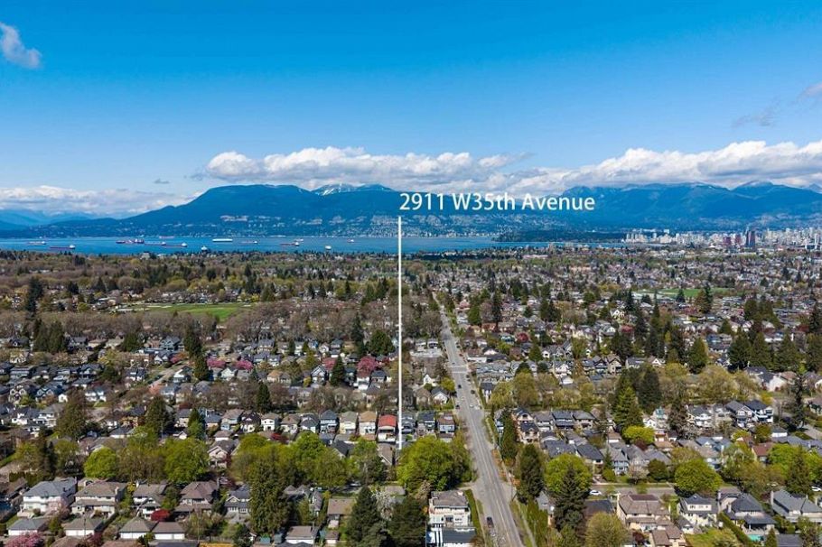 2911 W 35th Avenue Vancouver, BC - 37