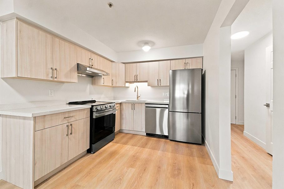 301 2928 Commercial Drive Vancouver, BC - 24