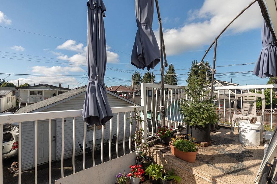 380 E 58th Avenue Vancouver, BC - 17
