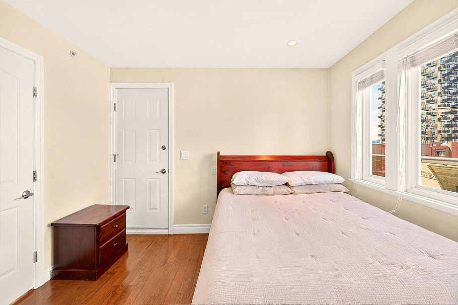 5009 Payne Street Vancouver, BC - 9