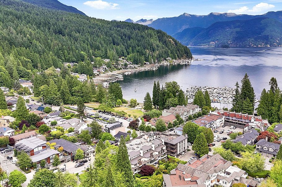 104 2181 Panorama Drive North Vancouver, BC - 23