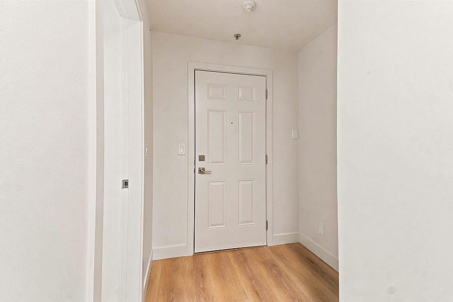 301 2928 Commercial Drive Vancouver, BC - 15