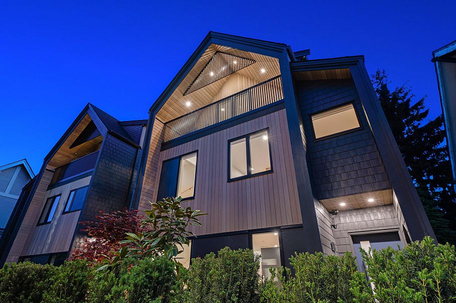 2 5034 Granville Street Vancouver, BC - 32