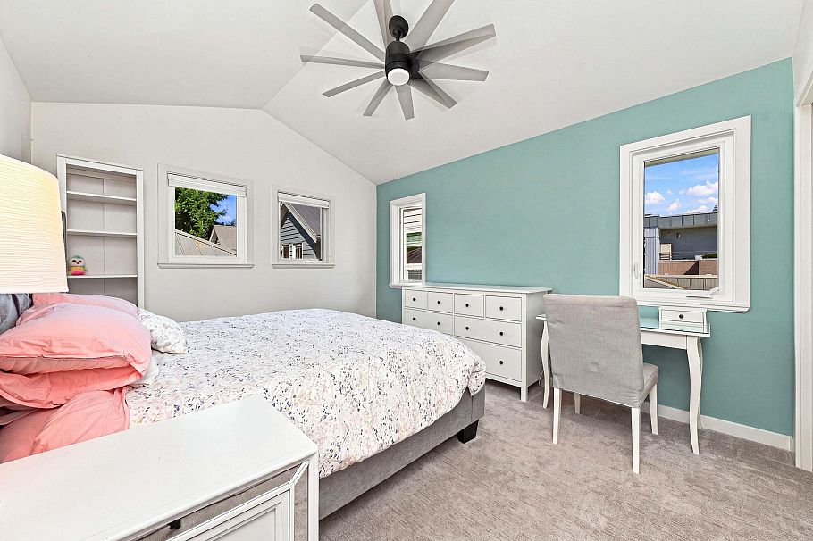 203 1513 Bowser Avenue North Vancouver, BC - 13