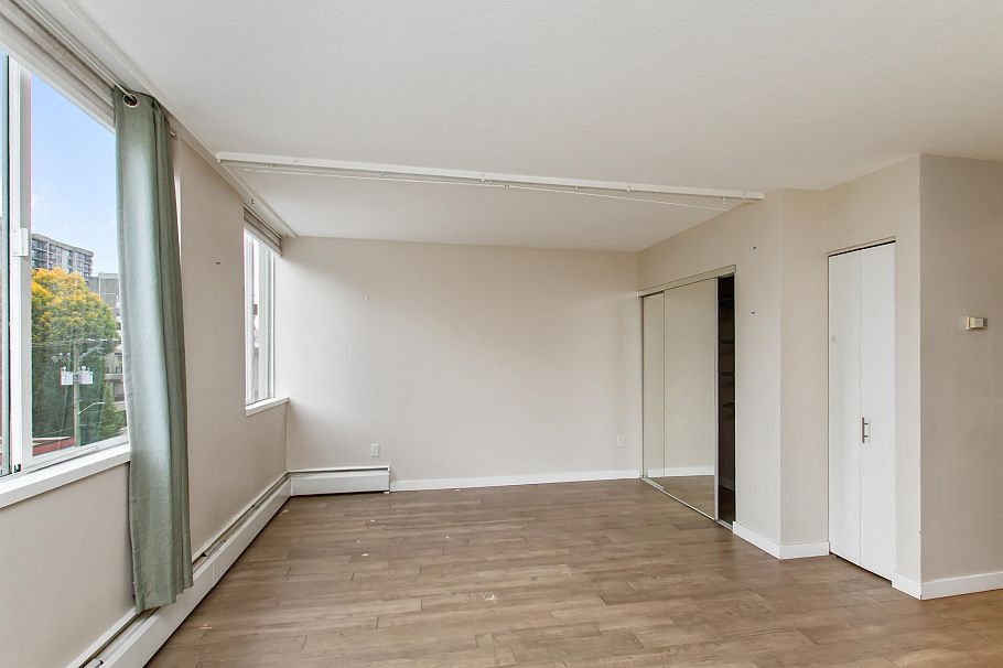 308 1250 Burnaby Street Vancouver, BC - 9