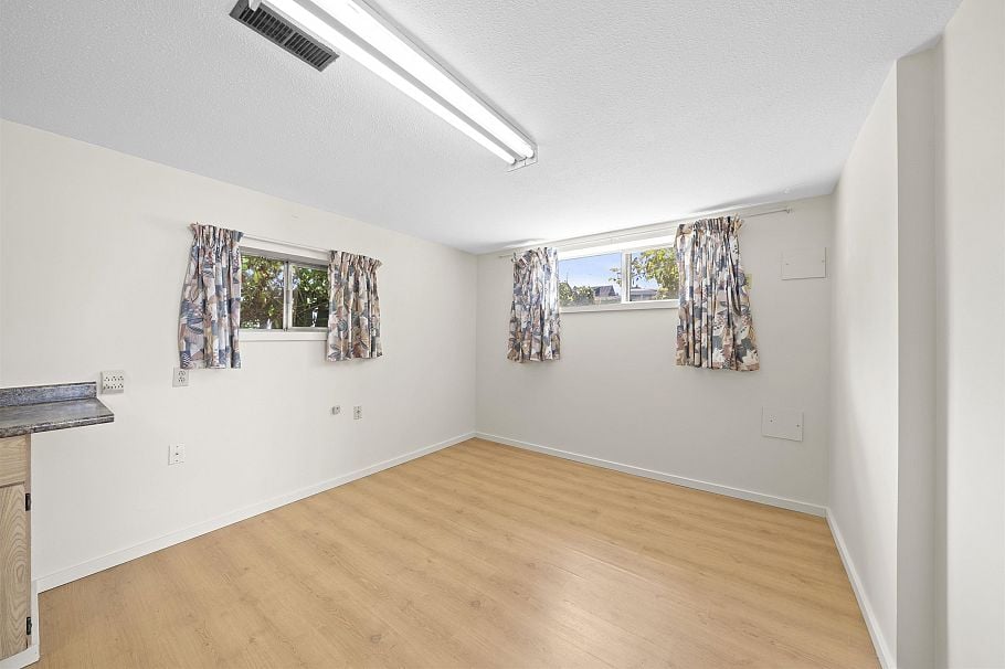 942 Nanaimo Street Vancouver, BC - 13