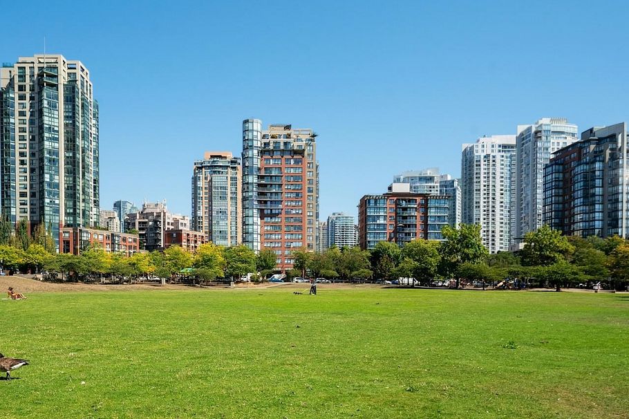 15C 199 Drake Street Vancouver, BC - 32