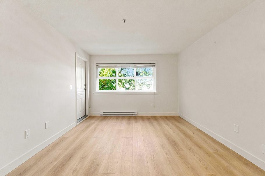301 2928 Commercial Drive Vancouver, BC - 17