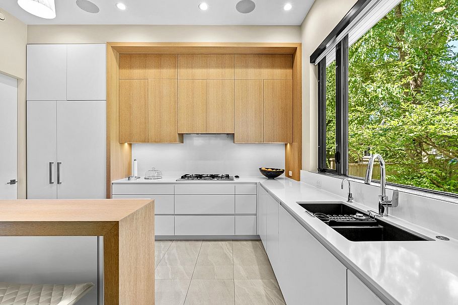 4001 W 32nd Avenue Vancouver, BC - 11