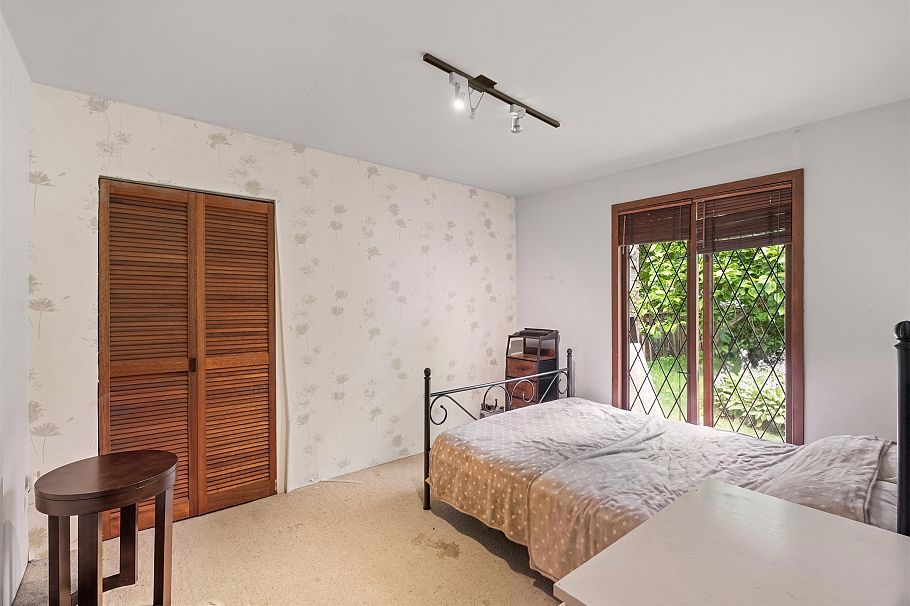 886 E 29th Street North Vancouver, BC - 15