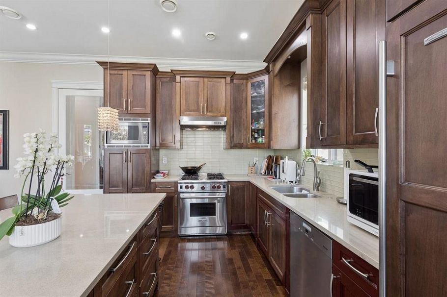 2911 W 35th Avenue Vancouver, BC - 14
