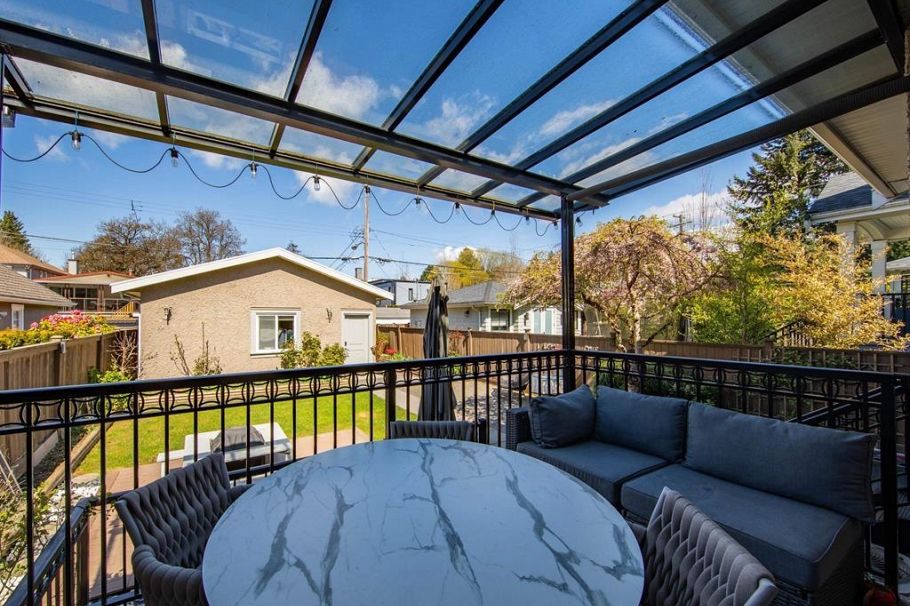2911 W 35th Avenue Vancouver, BC - 34