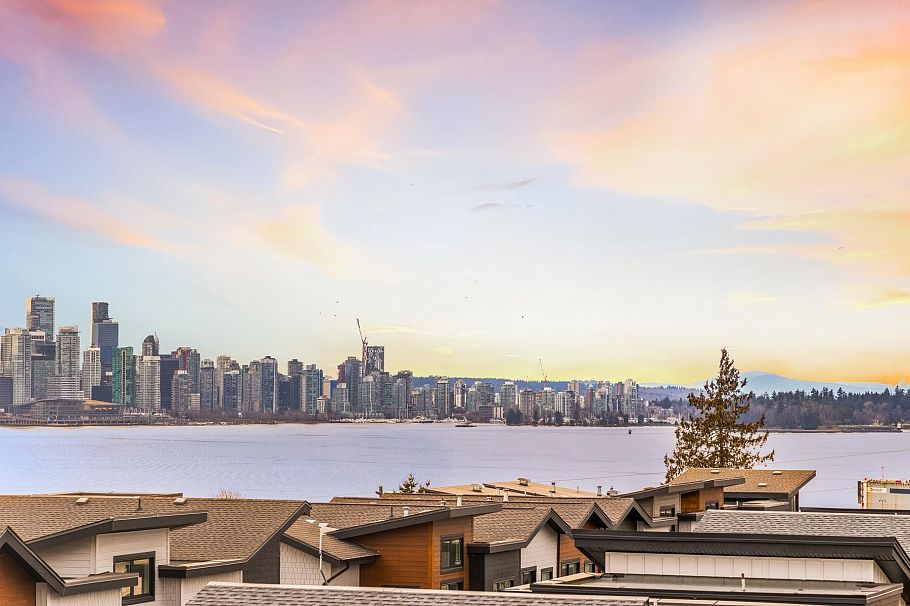 444 545 E 2nd Street North Vancouver, BC - 31