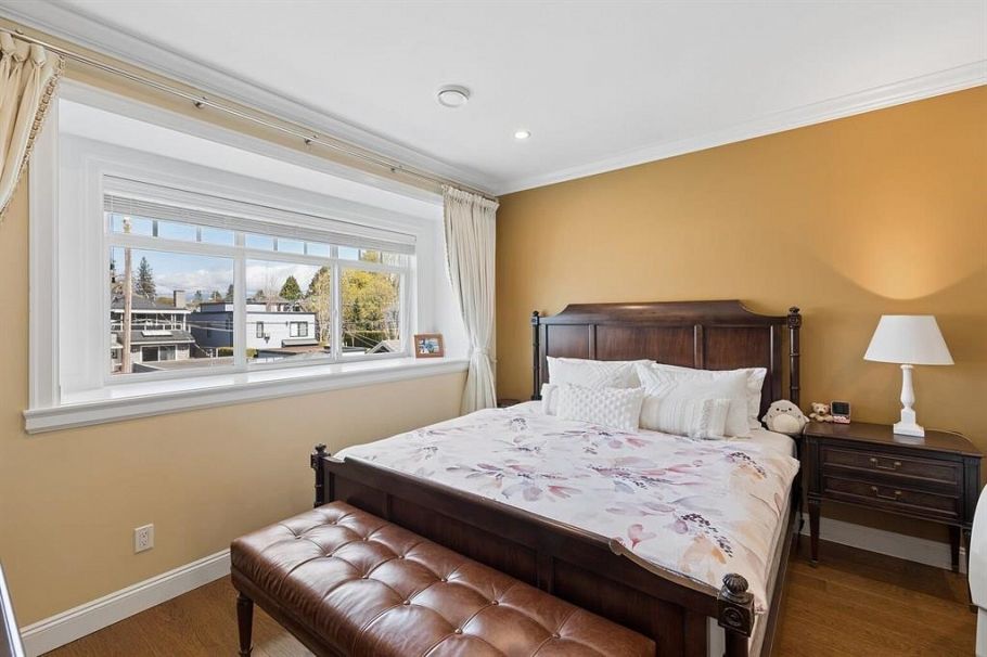 2911 W 35th Avenue Vancouver, BC - 18