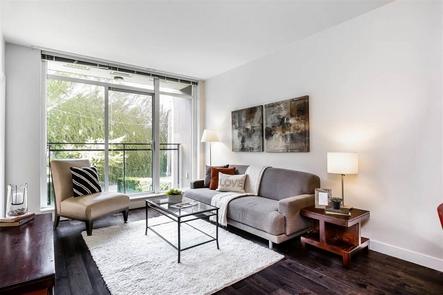 208 2321 Scotia Street Vancouver, BC - 4