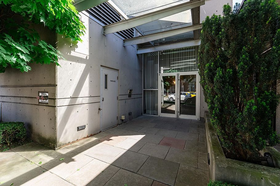 304 2108 W 12th Avenue Vancouver, BC - 32