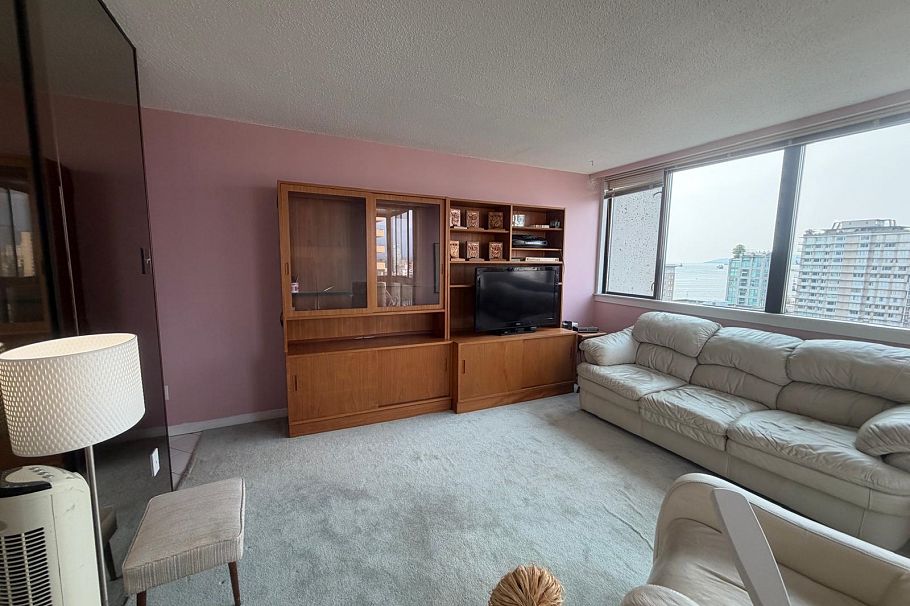1803 1740 Comox Street Vancouver, BC - 4