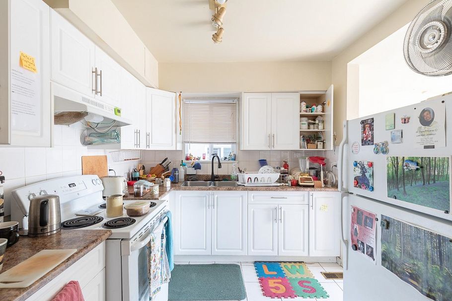 380 E 58th Avenue Vancouver, BC - 14