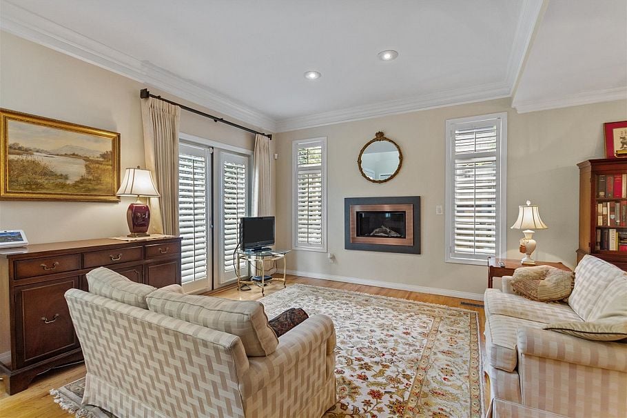 3488 W 3rd Avenue Vancouver, BC - 3