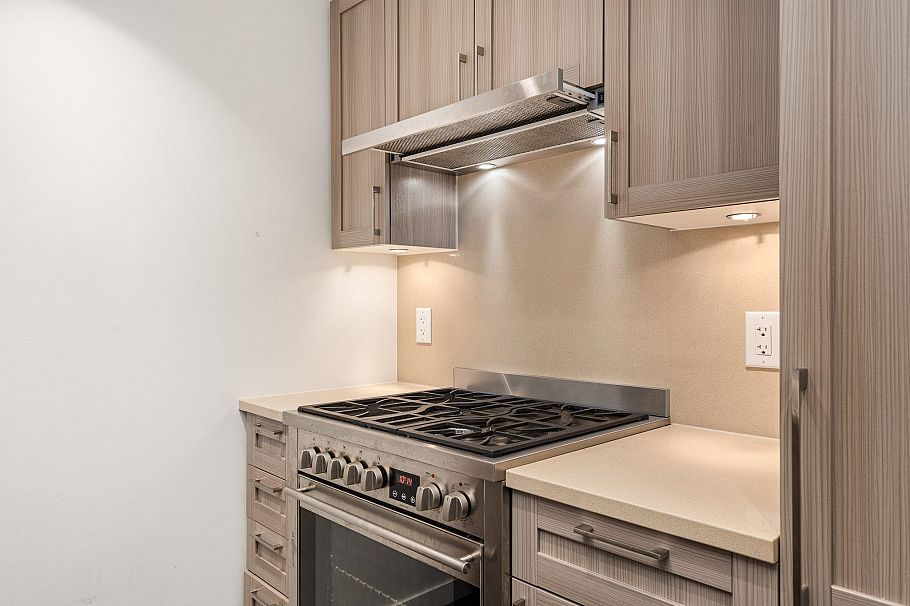 621 5598 Ormidale Street Vancouver, BC - 4