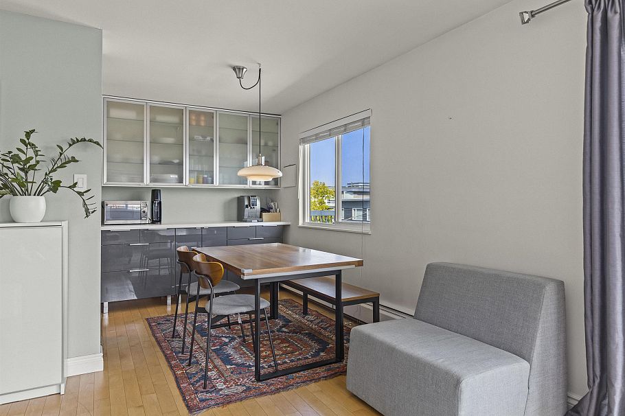 307 2335 York Avenue Vancouver, BC - 11