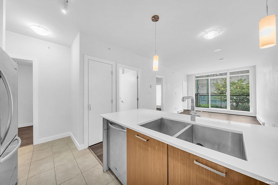 208 2321 Scotia Street Vancouver, BC - 13